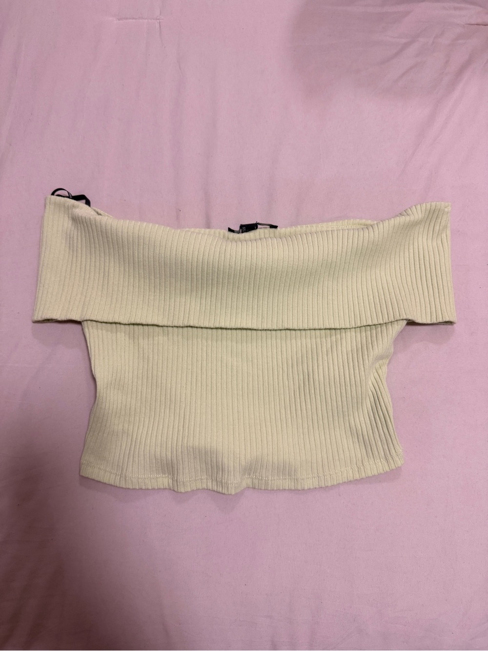 Off-Shoulder Ribbed Crop Top